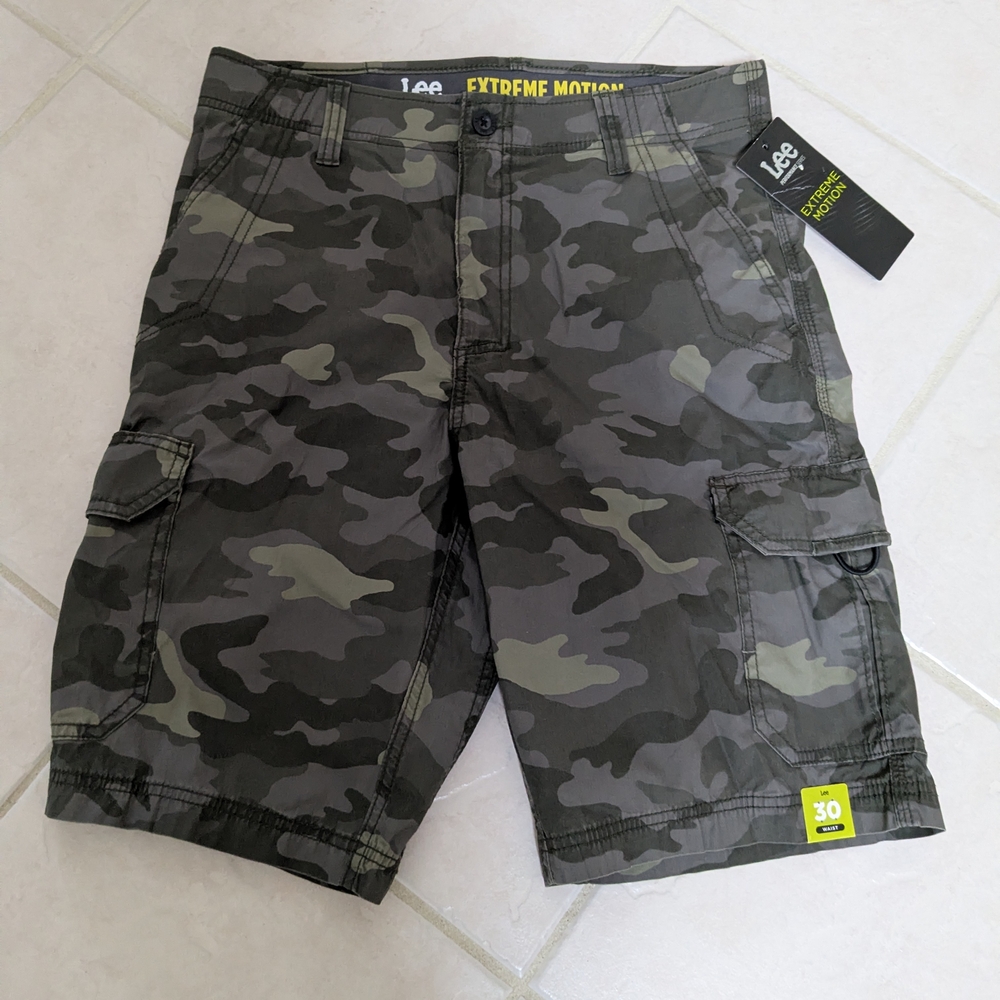Lee Men's Camo Cargo Shorts - Black and Gray